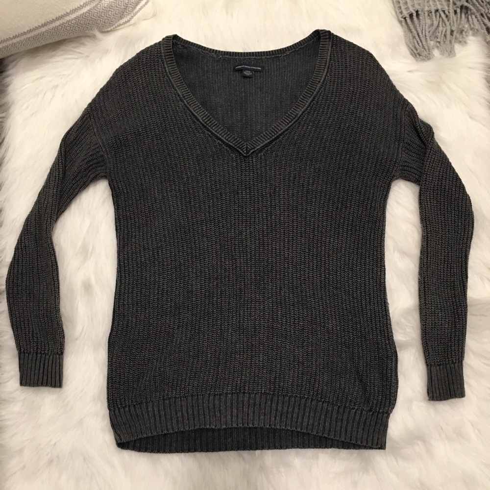 American Eagle Outfitters Gray V-Neck Sweater